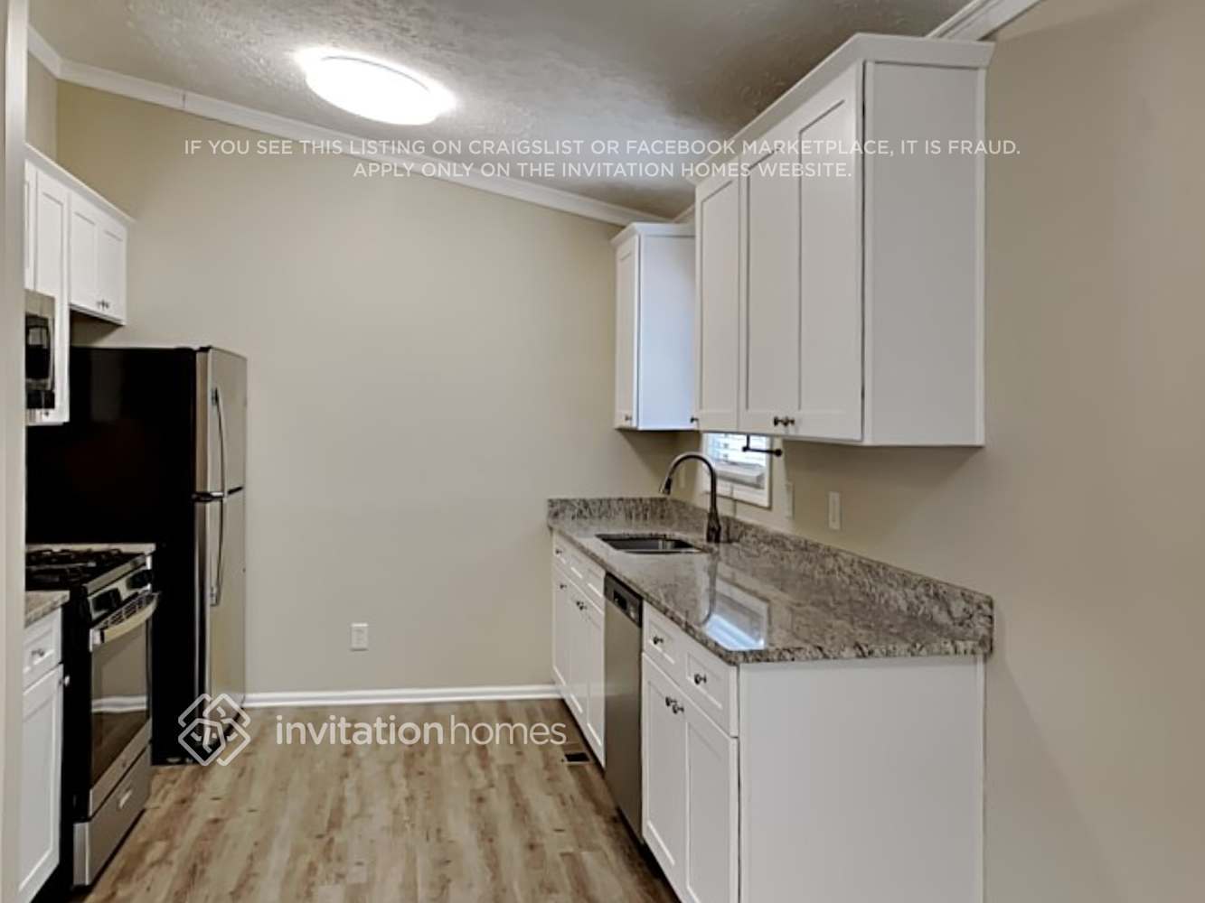 Building Photo - 4030 Leicester Dr NE