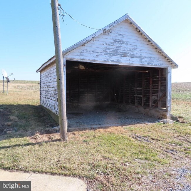 Building Photo - 1410 Gillan Dr