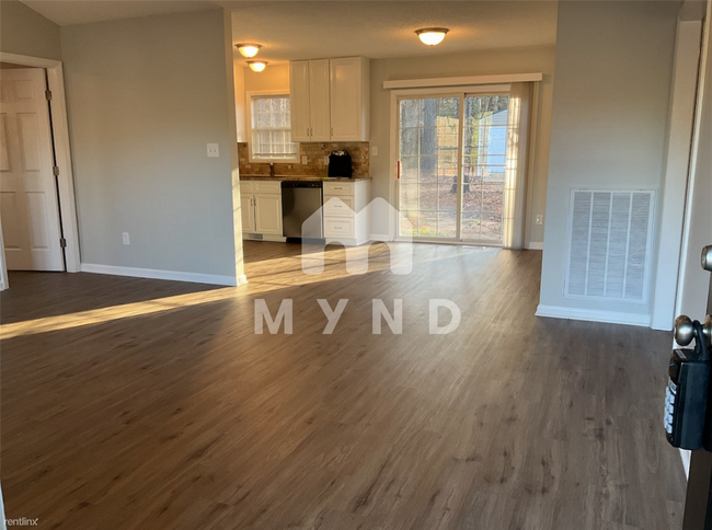 Building Photo - 3 br, 2 bath House - 177 Percheron Dr