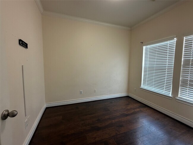 Building Photo - 14434 Summer Garden Dr