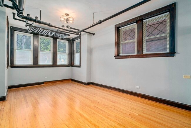 Building Photo - 532 Hillside Ave