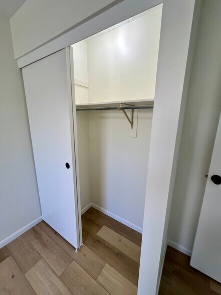Bedroom 2 Closet - 4895 Drayton Rd