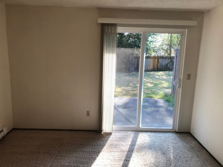 Building Photo - 11007 66th Ave E