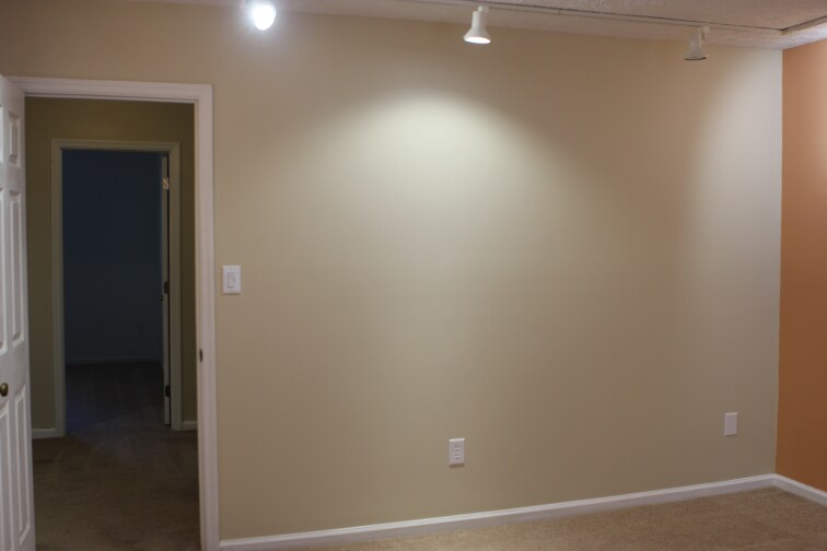 Master Looking Out - 530 Kamran Dr