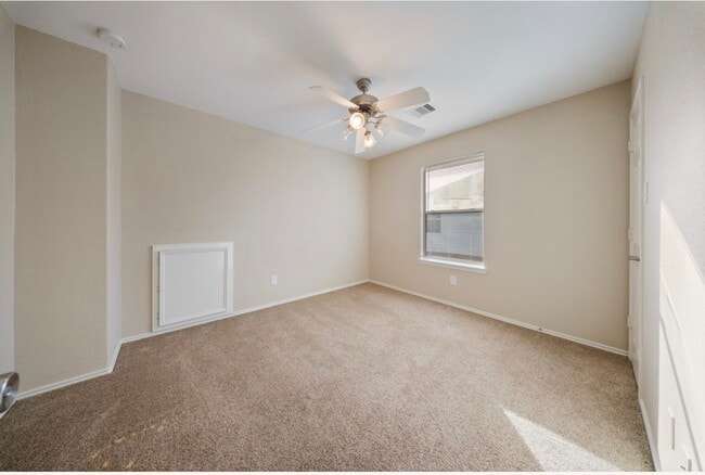 Building Photo - 18123 Hillock Glen Ln