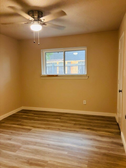 Building Photo - 2208 Placid Dr