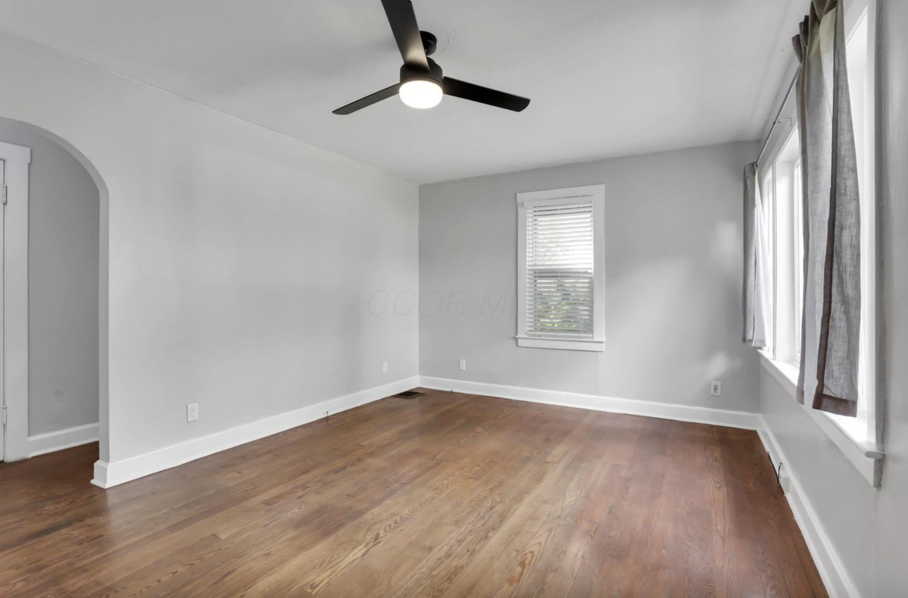 Building Photo - 2940 Hiawatha St