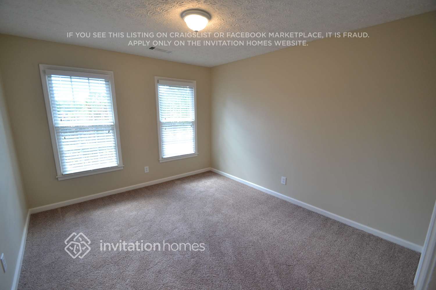 Building Photo - 2601 Dreux Ct