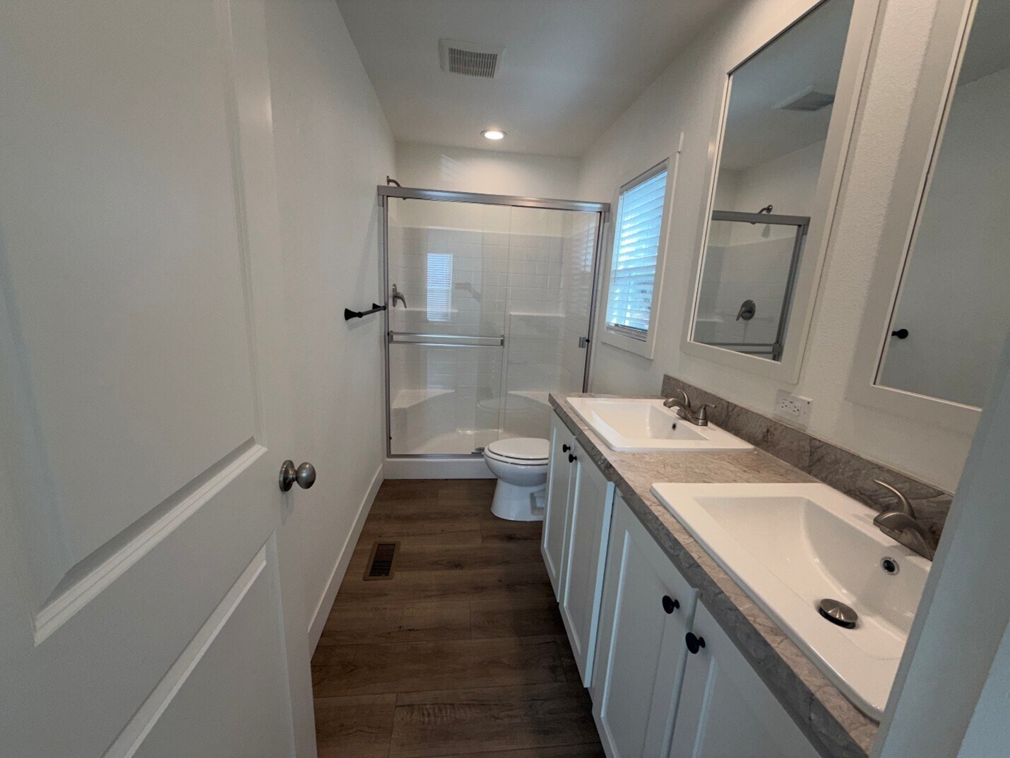 Building Photo - 501 E Ray Rd