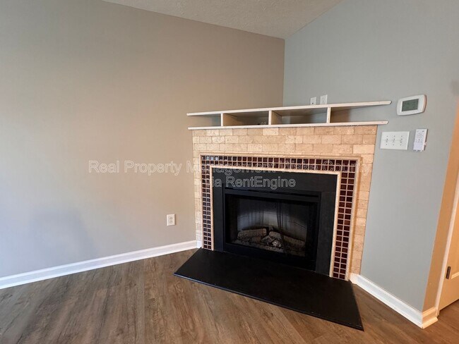 Building Photo - 5228 Big Bass Dr