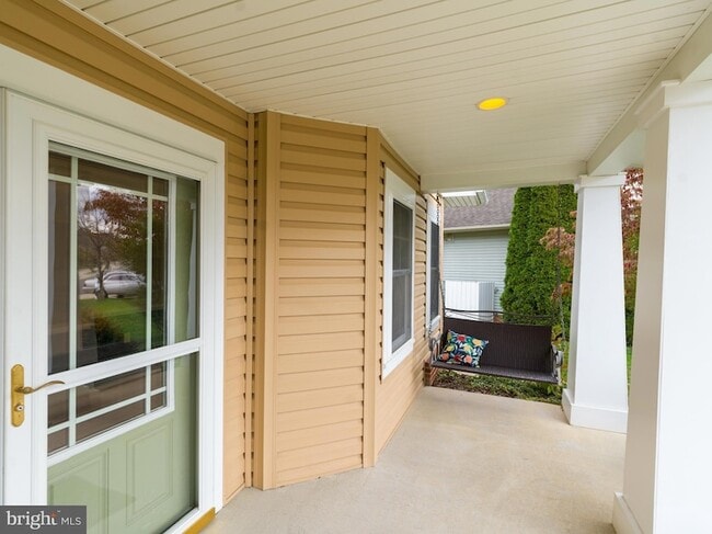 Building Photo - 2616 Greenport Dr