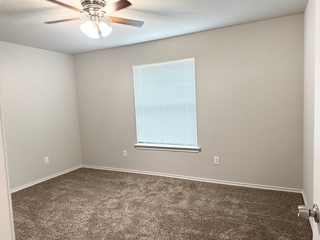 Building Photo - 716-716 Stribling Cir