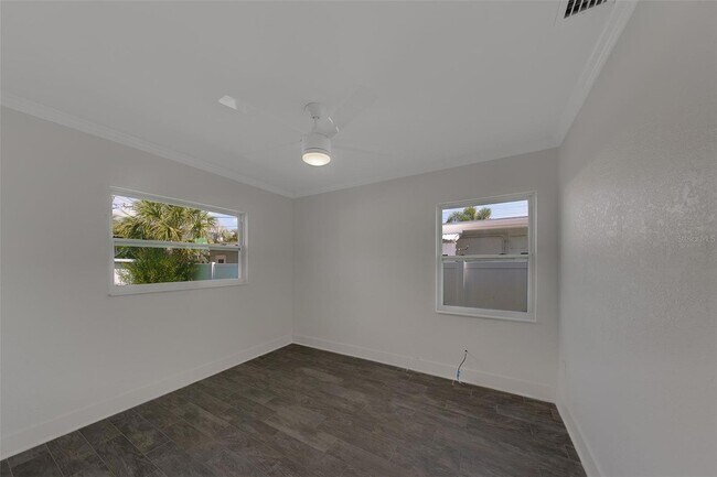 Building Photo - 315 82nd Ave