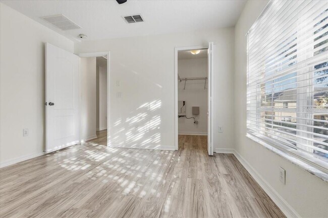 Building Photo - 37554 Daliha Terrace