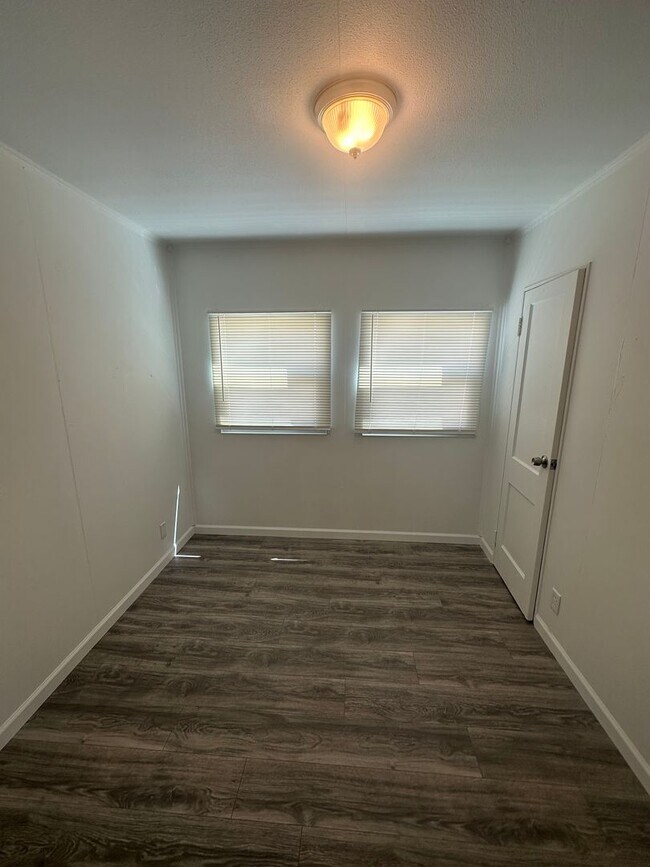 Building Photo - 3 Bedroom Single Family Home in Greeley