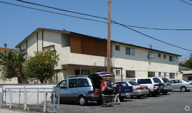 Building Photo - 3756 Westwood Blvd