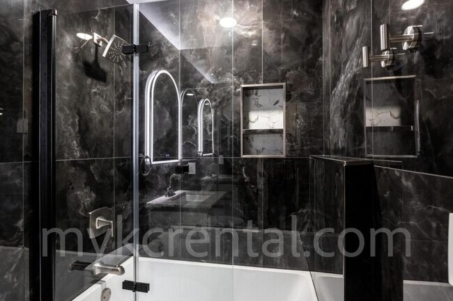 Building Photo - 12012 Ensley Ln