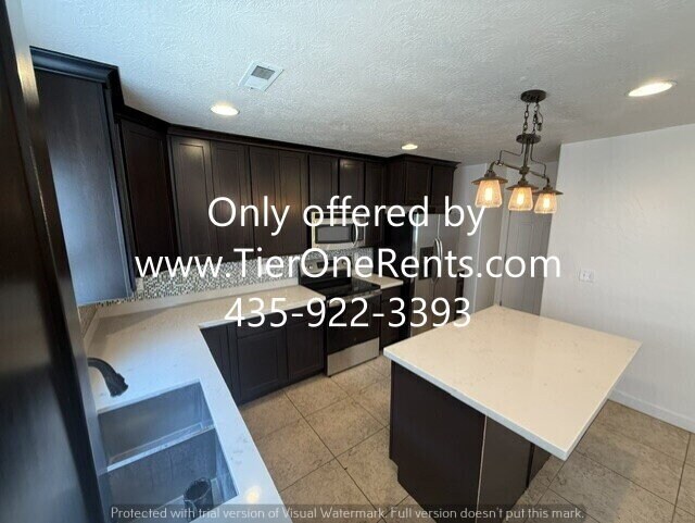 Building Photo - NO DEPOSIT option available for qualified renters!