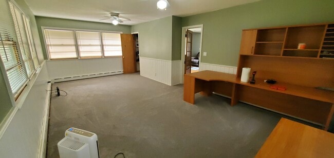 Building Photo - 425 97th Ave NW