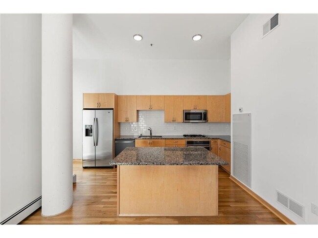 Building Photo - 1240 S 2nd St