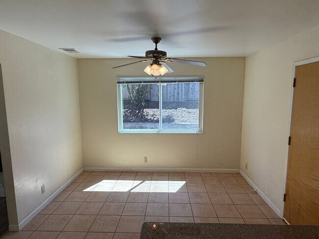 Building Photo - 2668 O'Donnell Dr