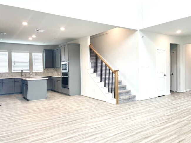 Building Photo - 8475 Harrington Grv Trl