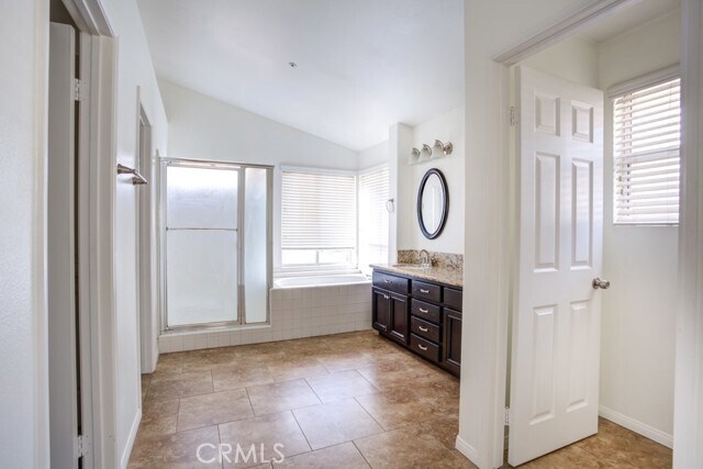Building Photo - 14276 Madera Ct