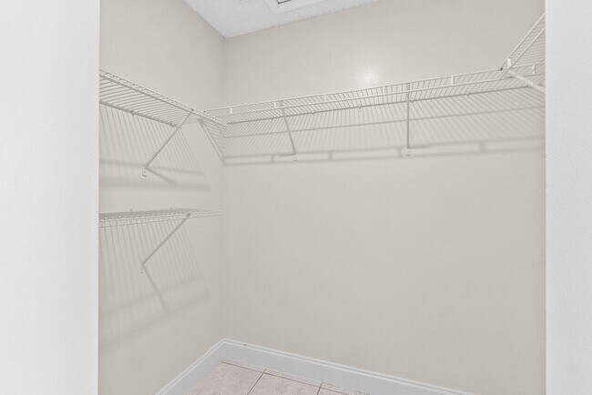 Building Photo - 3190 Leewood Terrace