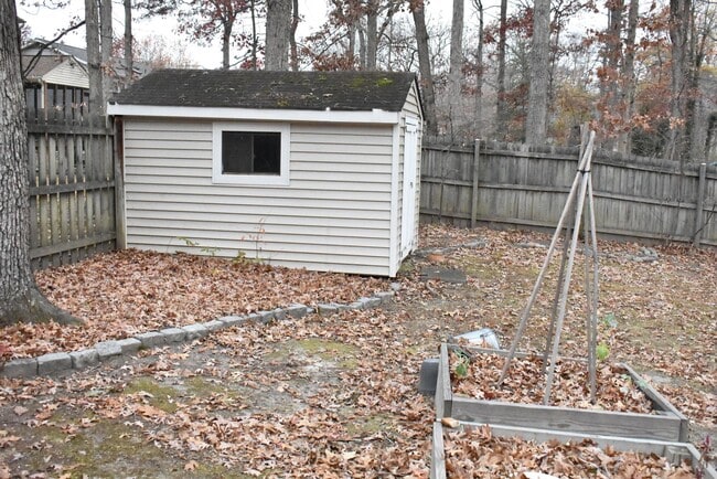 Building Photo - Fantastic Fredericksburg Home In Devonne Woods!