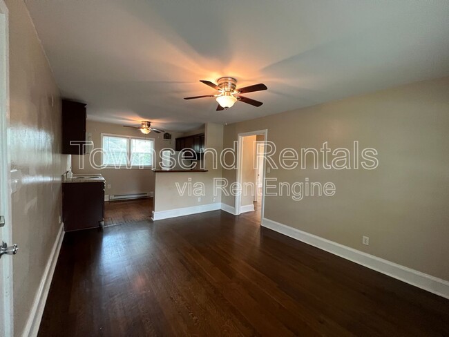 Building Photo - 1810 Fort Bragg Rd