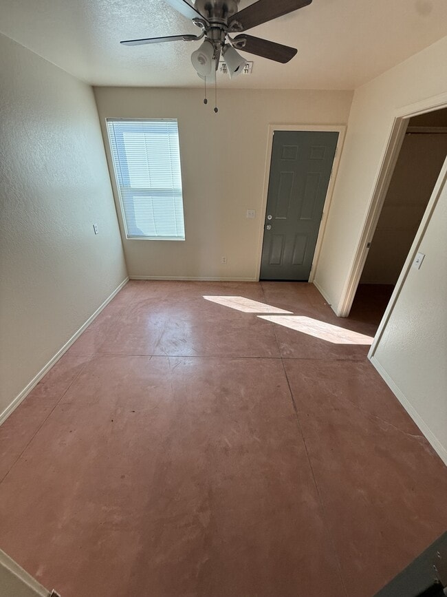 Building Photo - 1489 Church Dr