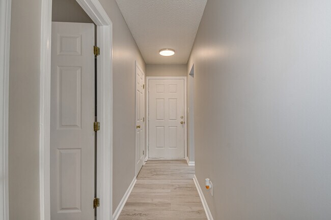 Building Photo - 4028 Calypso Dr