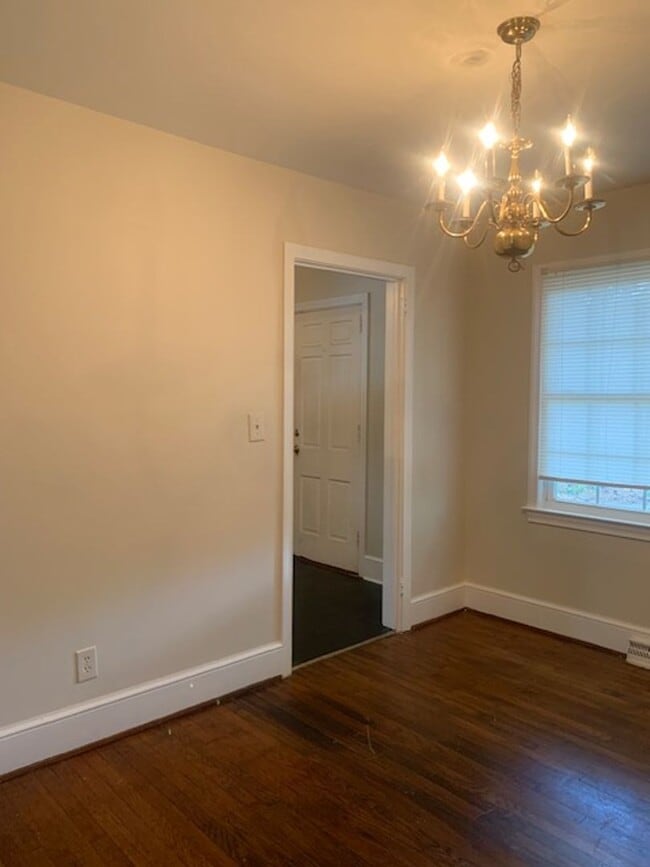 Building Photo - 2-Bedroom, 1-Bath House