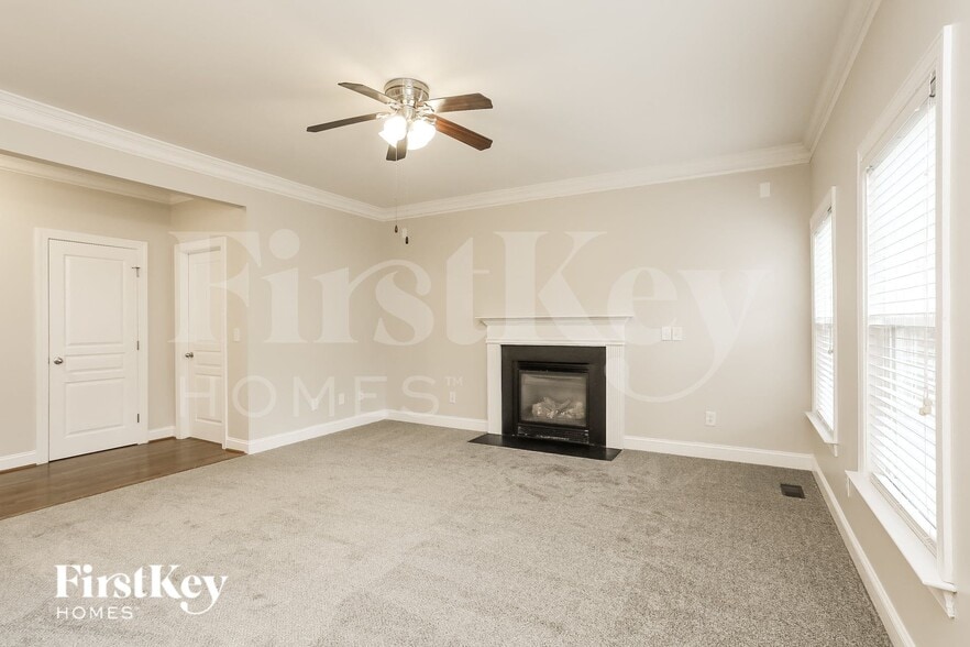 Building Photo - 5605 Catskill Ct