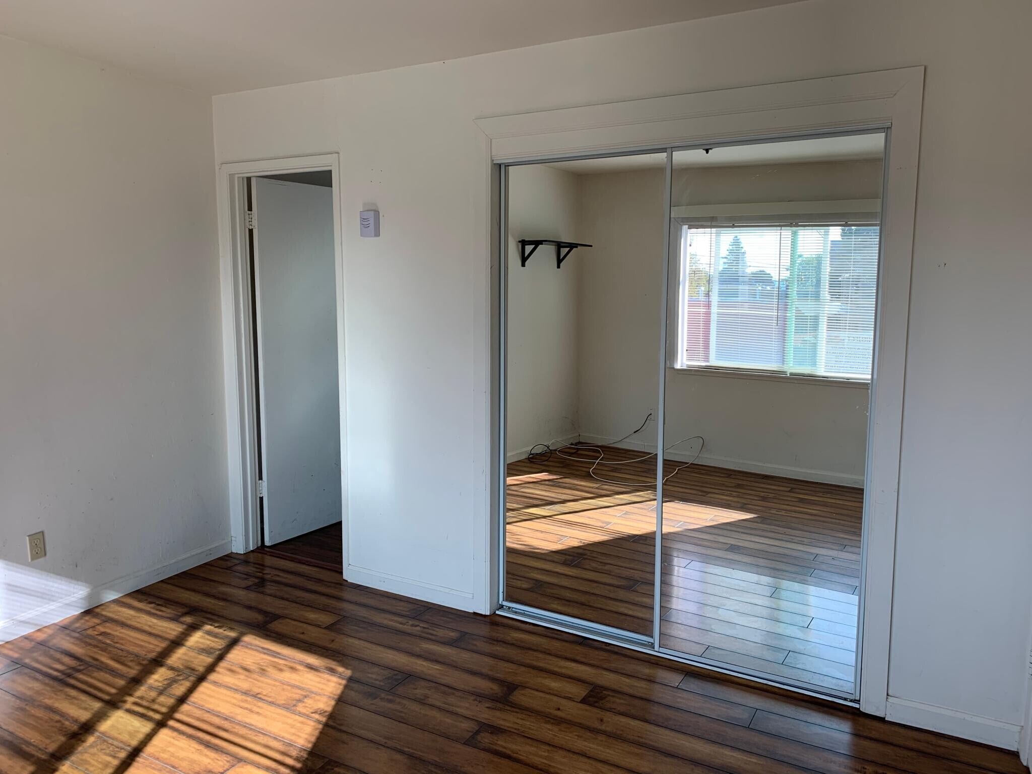 Building Photo - 2009 McGee Ave