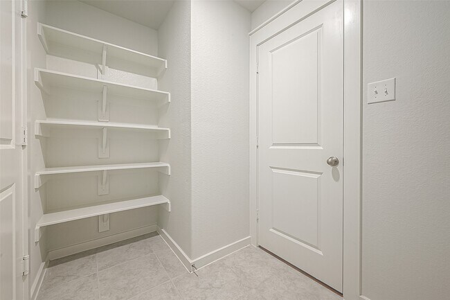 Building Photo - 7538 Coral Ter Dr