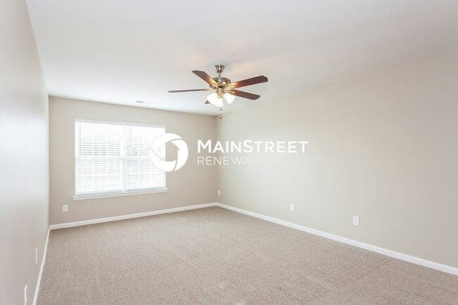 Building Photo - 4 Bedroom Pet-Friendly Home in Mount Holly...