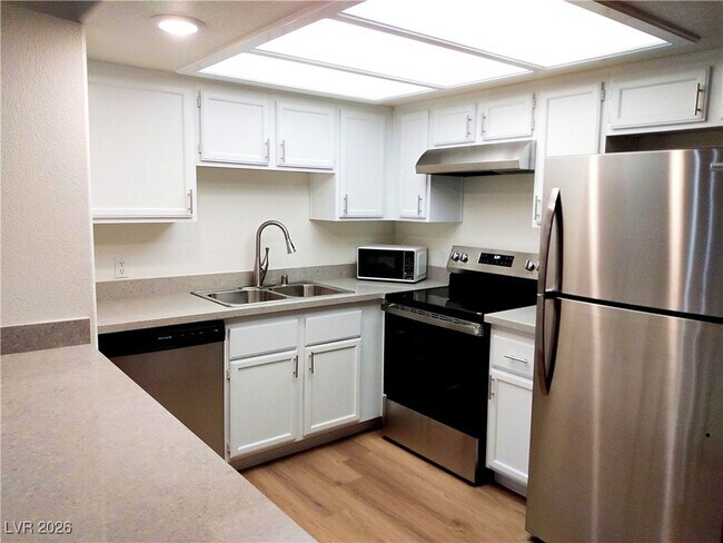 Building Photo - 8410 Eldora Ave