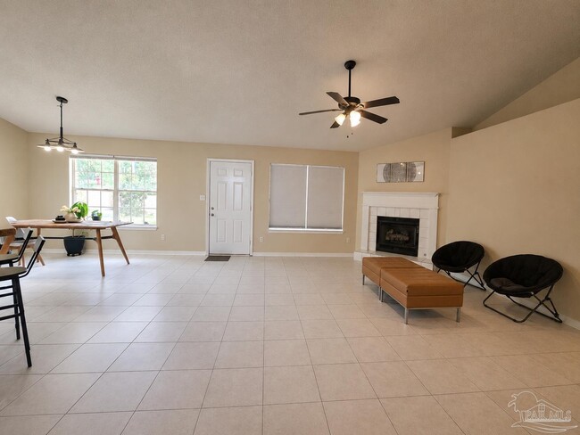 Building Photo - 5079 Cassia Dr