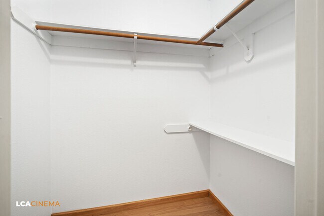 Building Photo - 3521 Starwood Ln