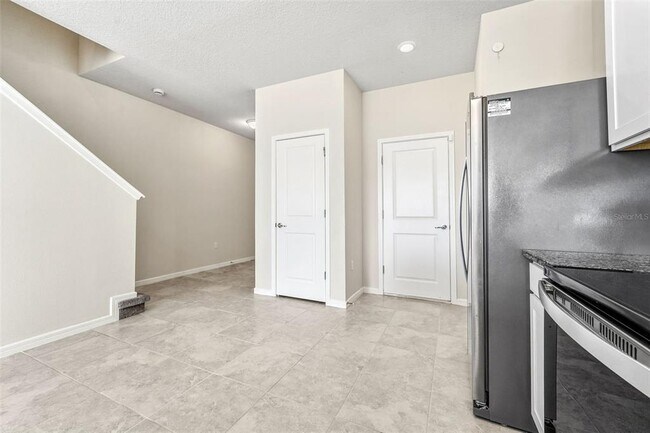 Building Photo - 31332 Amberview Bnd