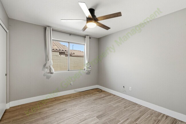 Building Photo - Resort-Style Gilbert Living with Private Pool & Outdoor Kitchen!