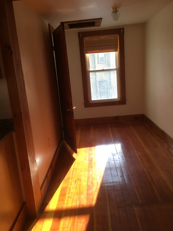 Building Photo - 259 River St Ext