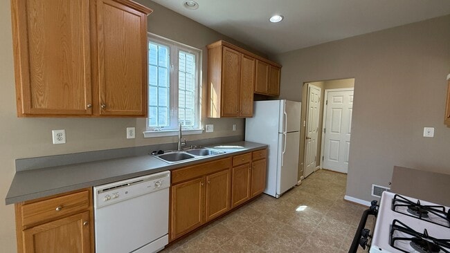 Building Photo - Somerset Ridge
