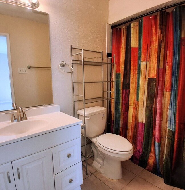 Building Photo - North Richland Hills Home on Spacious Lot!