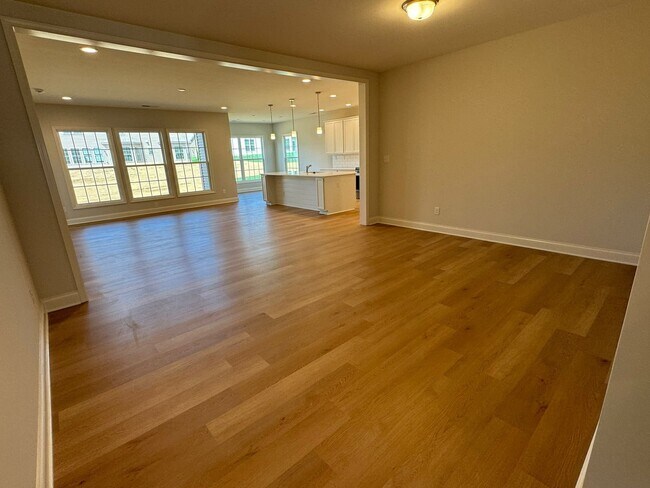 Building Photo - 3603 Waltham Dr