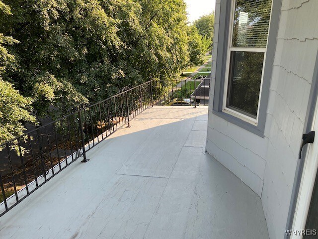 Building Photo - 86 Edgewood Ave