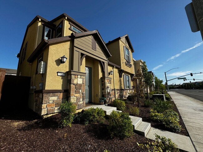 Building Photo - You won't believe that this home is locate...