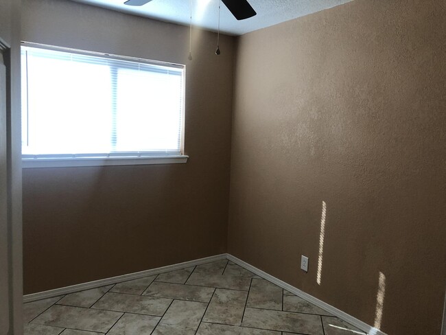 Building Photo - 228 Midianite Dr