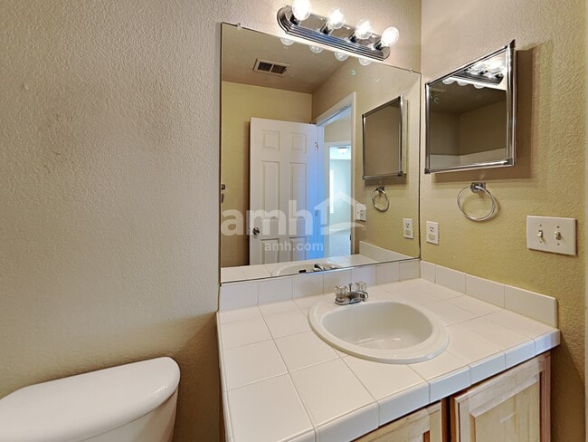 Building Photo - 19691 E 39th Ave